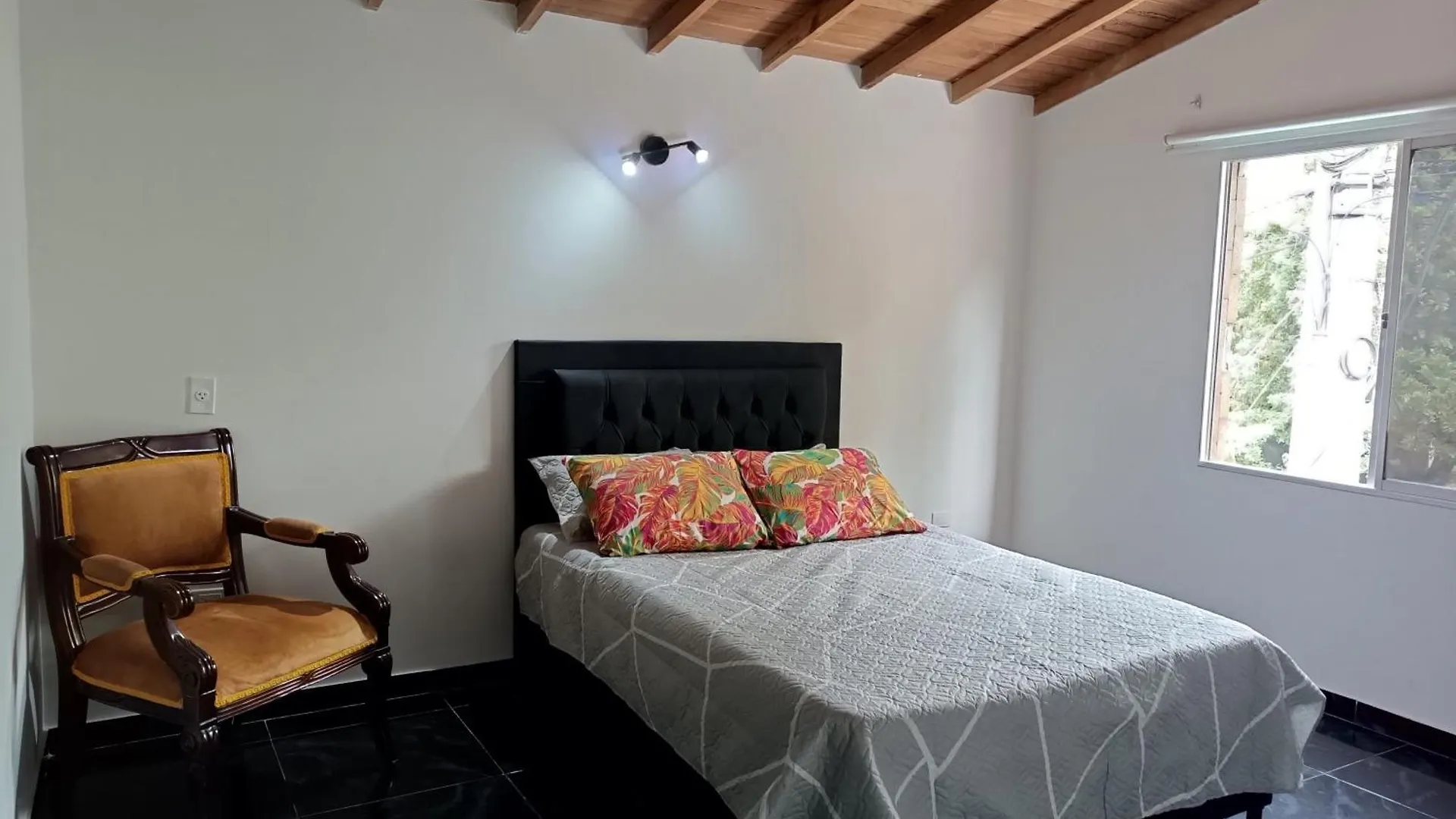 Confortable Apartamento-Graffiti Tour Medellín