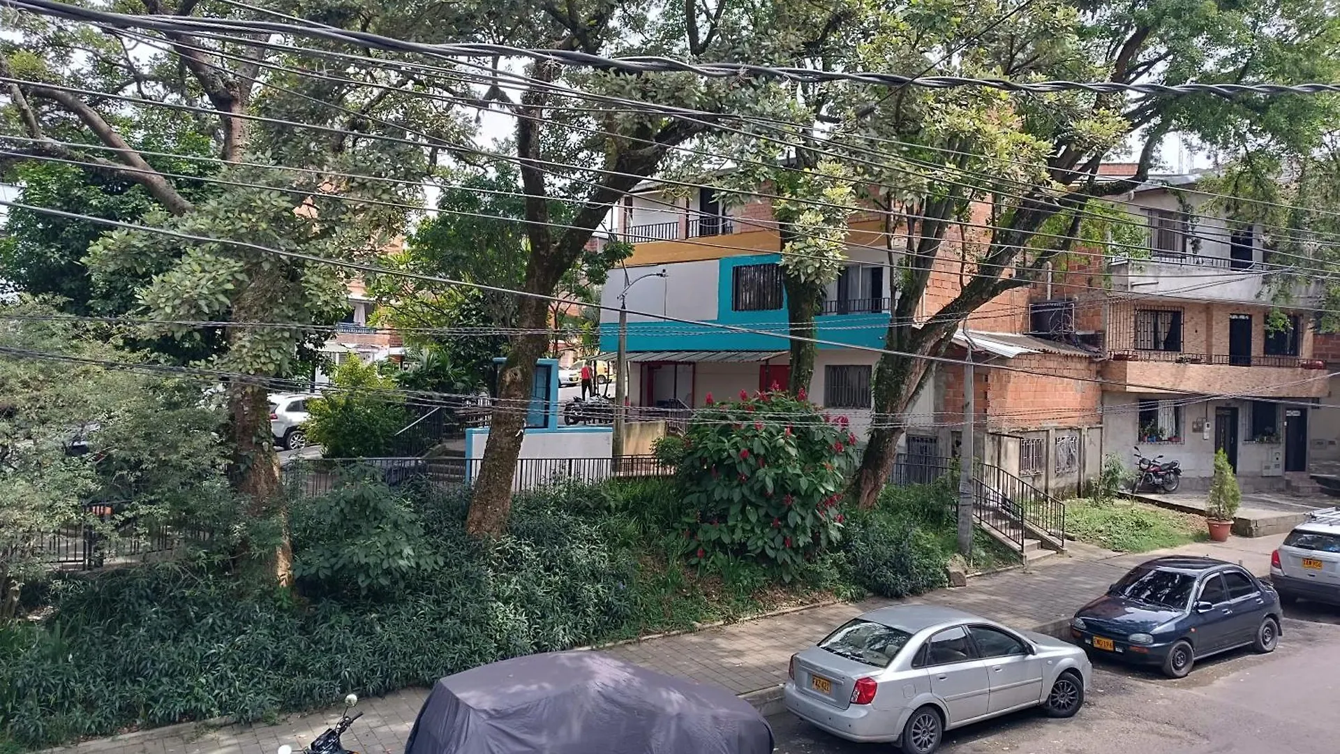 Confortable Apartamento-Graffiti Tour Medellín Colombia